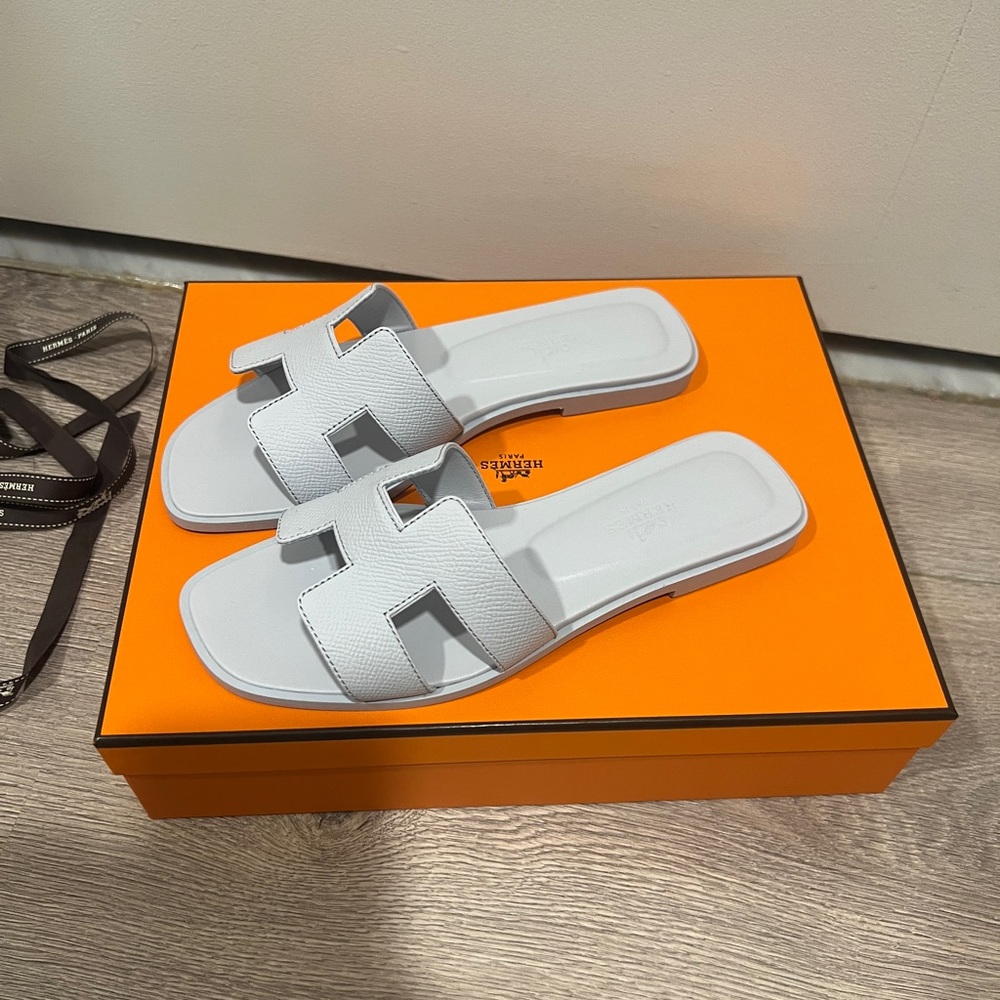 NEW Hermes Oran Classic Blue Sandals Minimalist Design